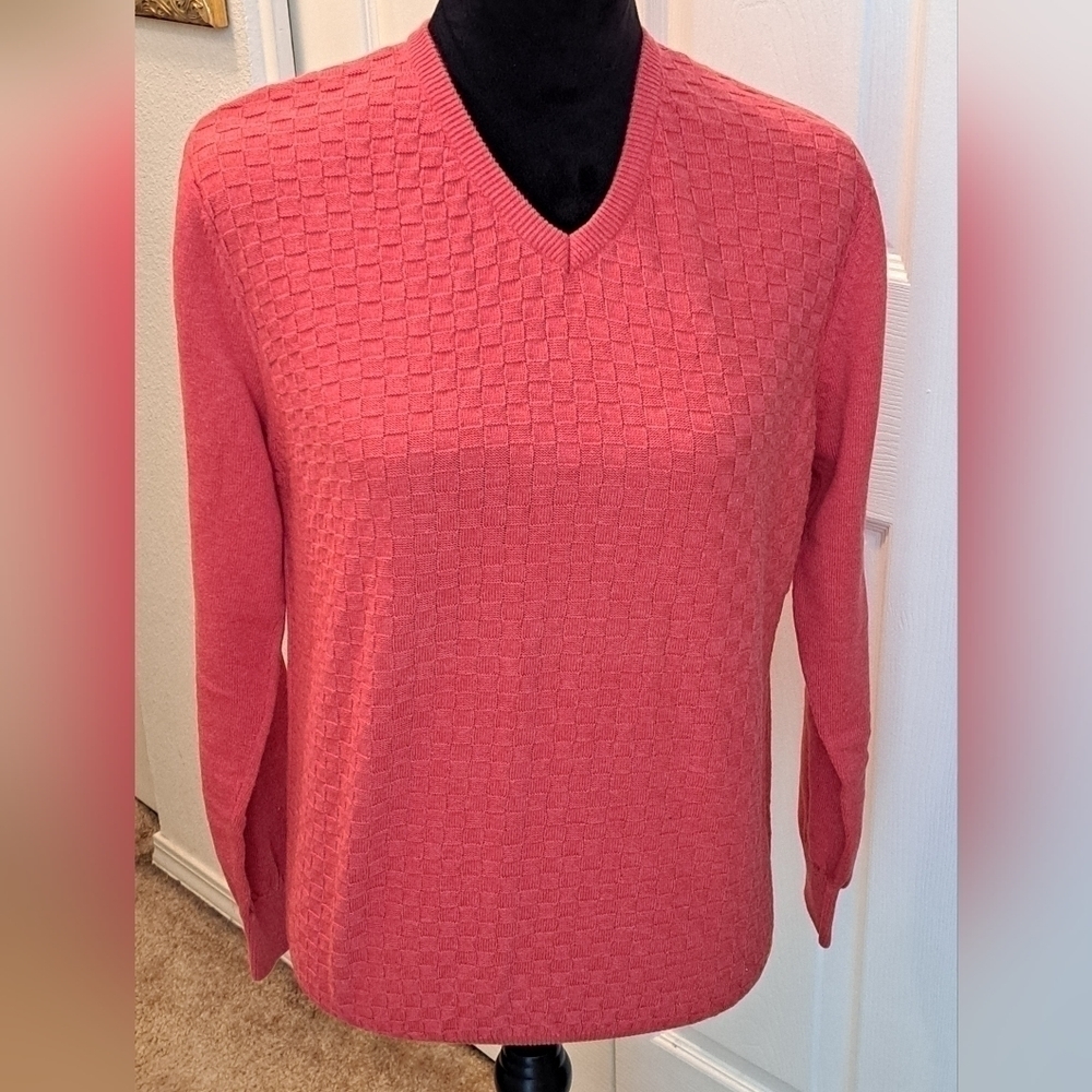 SKY Knit Series Small Waffle V Neck Pullover   Size M